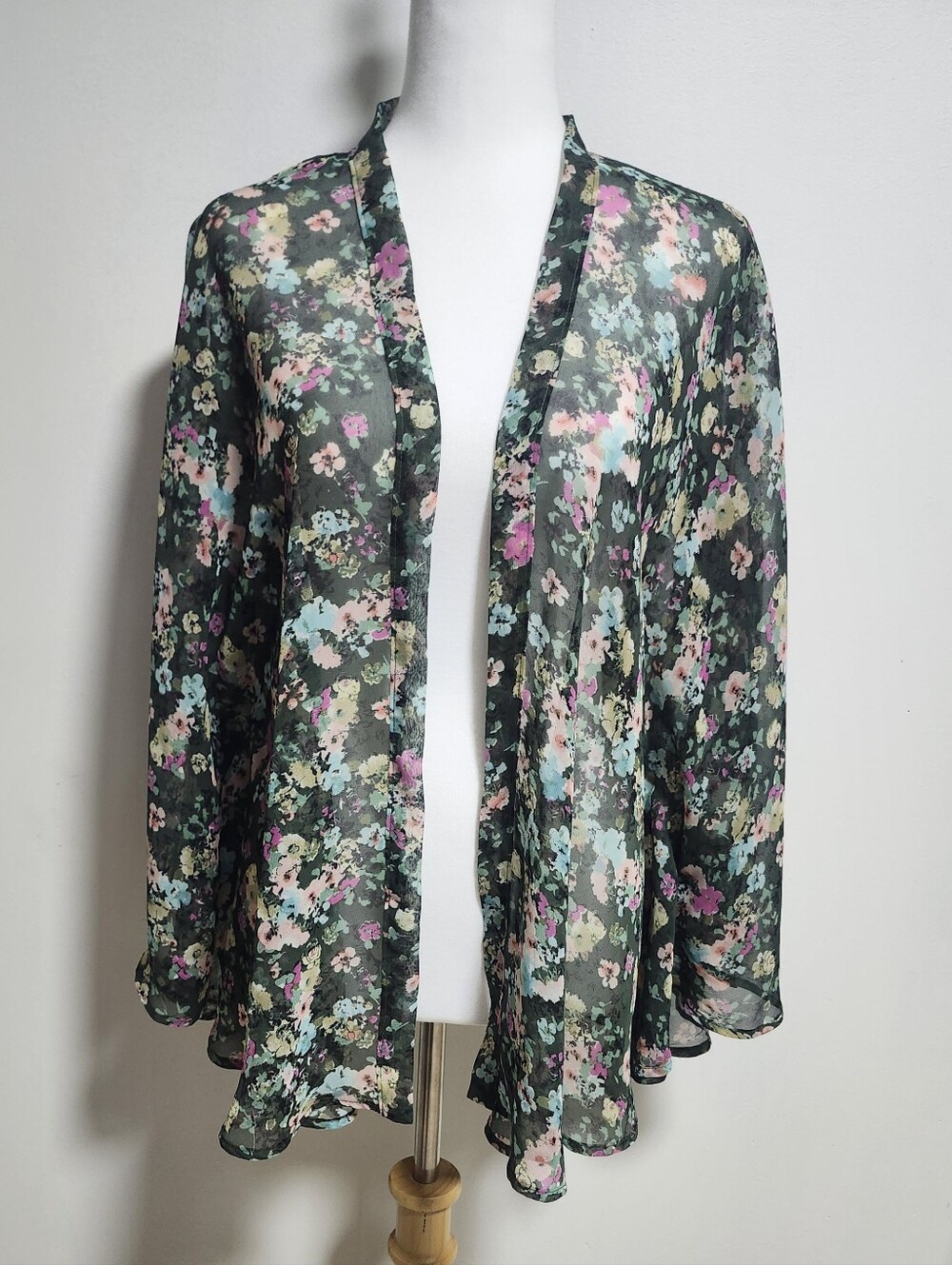 G21 Sheer Floral Open Front Kimono - Dark Green with Pastel Flowers